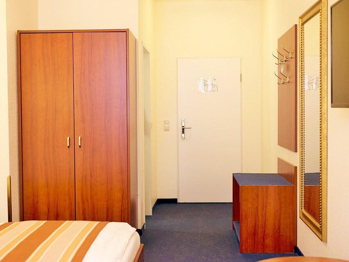 Cabo Nonsmoking-Hotel Hamburg Exterior photo